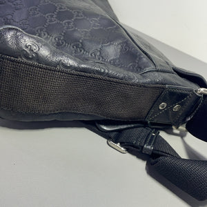 Used Gucci Black Leather GG "Guccissima" Messenger Bag