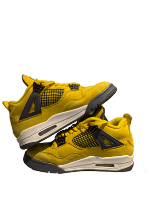 Used Jordan 4 Retro Lightning (2021)