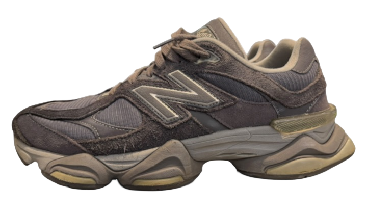 Used New Balance 9060 Magnet