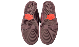 Nike Used Nike SB Dunk Low City of Love Burgundy Crush - FN0619-600