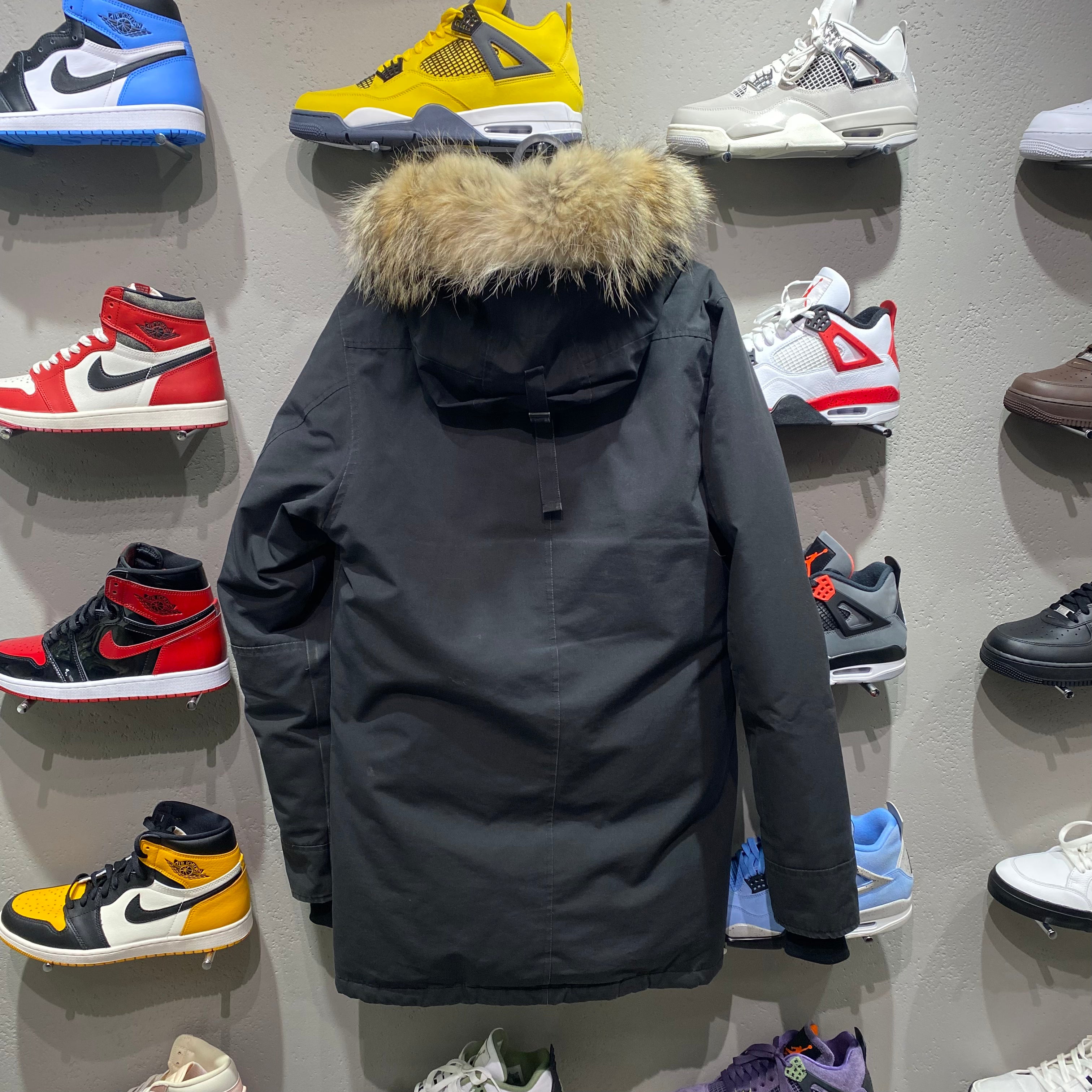 Used canada goose chateau jacket