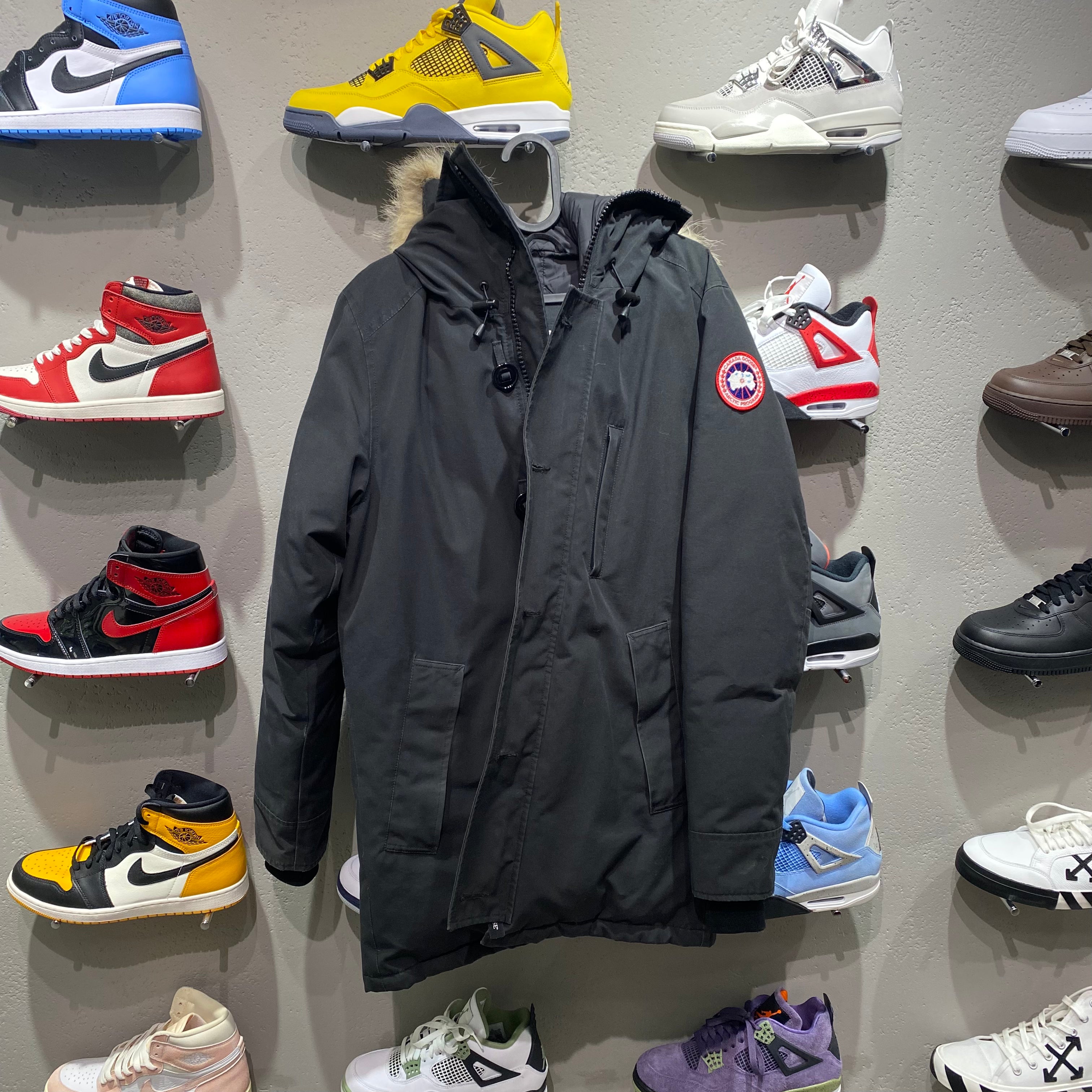 Used canada goose chateau jacket