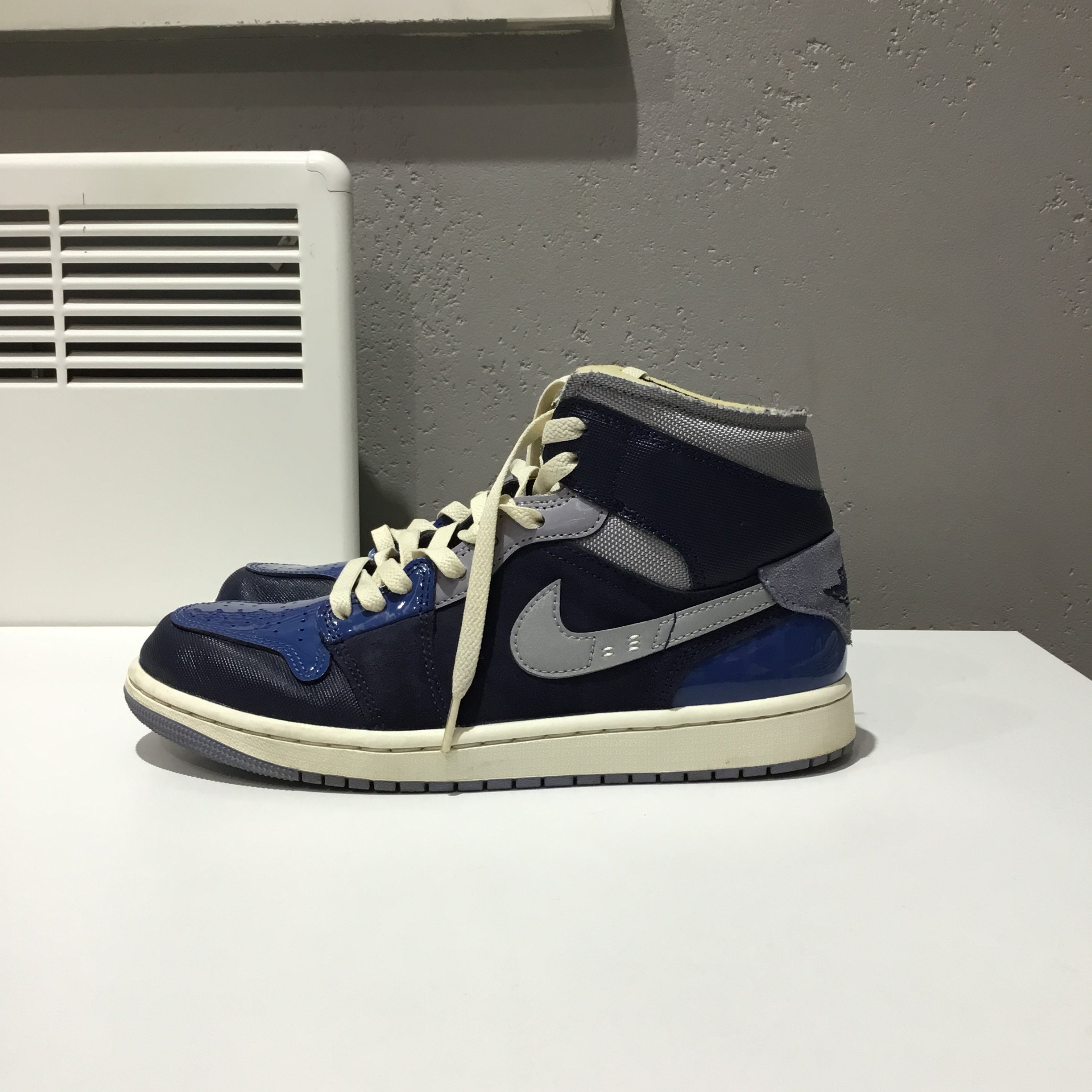 Used Air Jordan 1 Mid SE Craft Blue