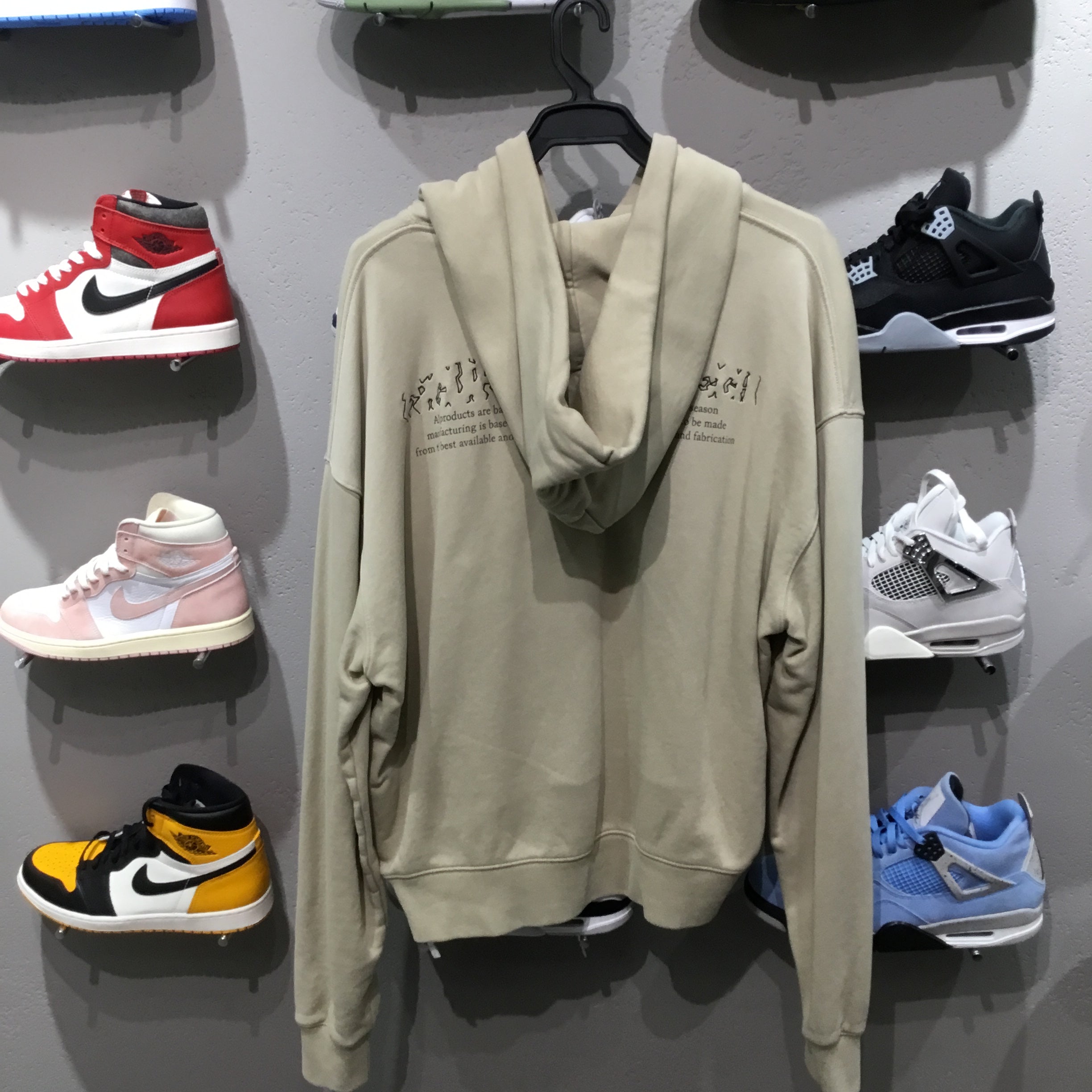 Used Off-White “seasonal” hoodie