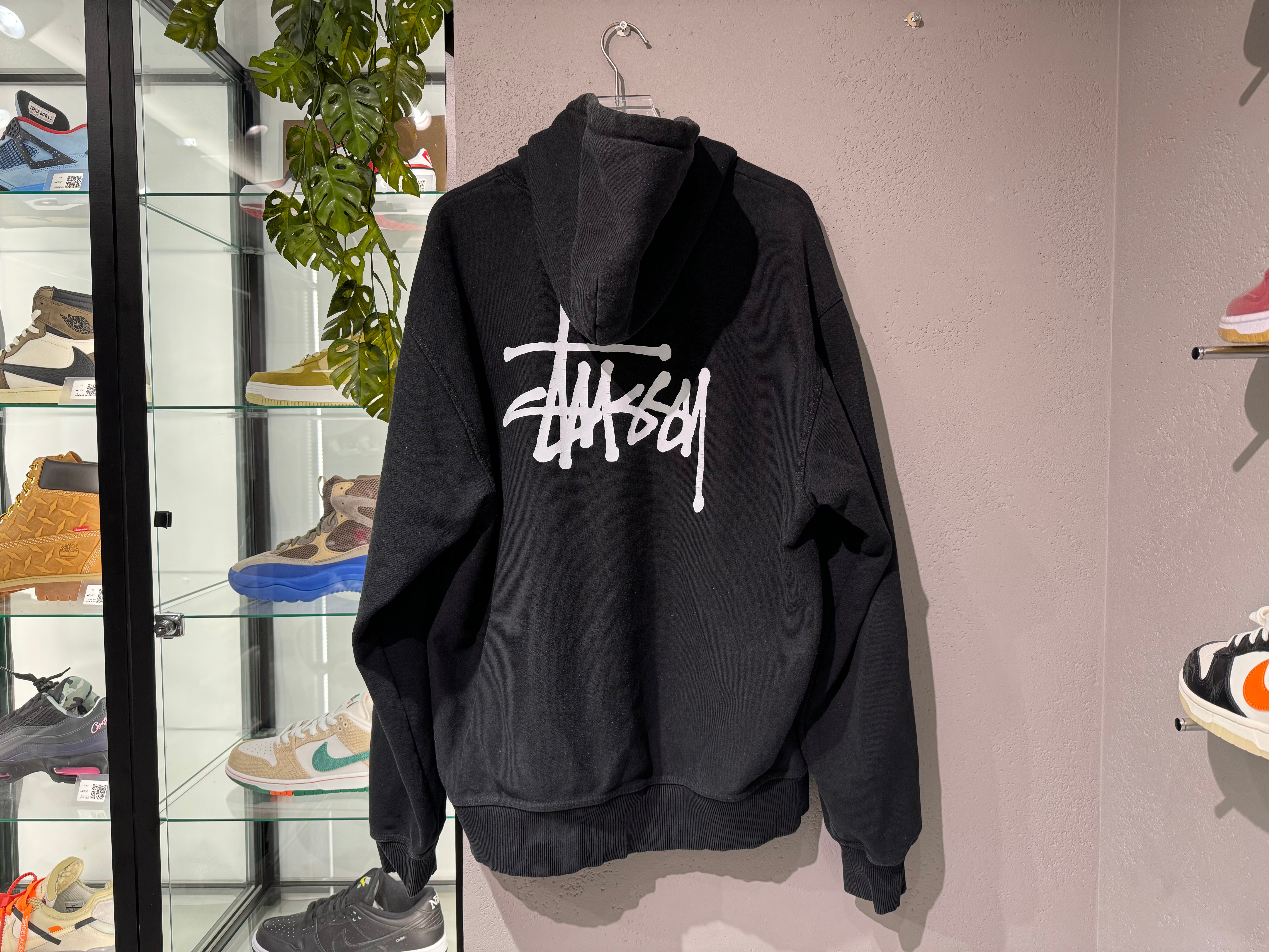 Used stussy classic logo hoodie black
