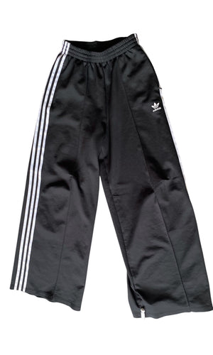 Adidas Used Adidas Adicolor Classics Wide Leg Joggers - IB5911
