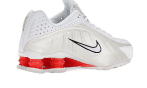 Shox R4 White Phantom Picante Red - AR3565-103