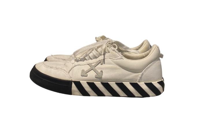 CP company Used Off white vulcanized low top white canvas - 224251502
