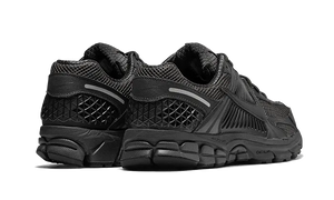 Vomero 5 Triple Black - BV1358-003