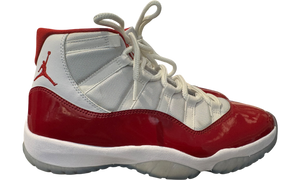 Used Jordan 11 Retro Cherry (2022)