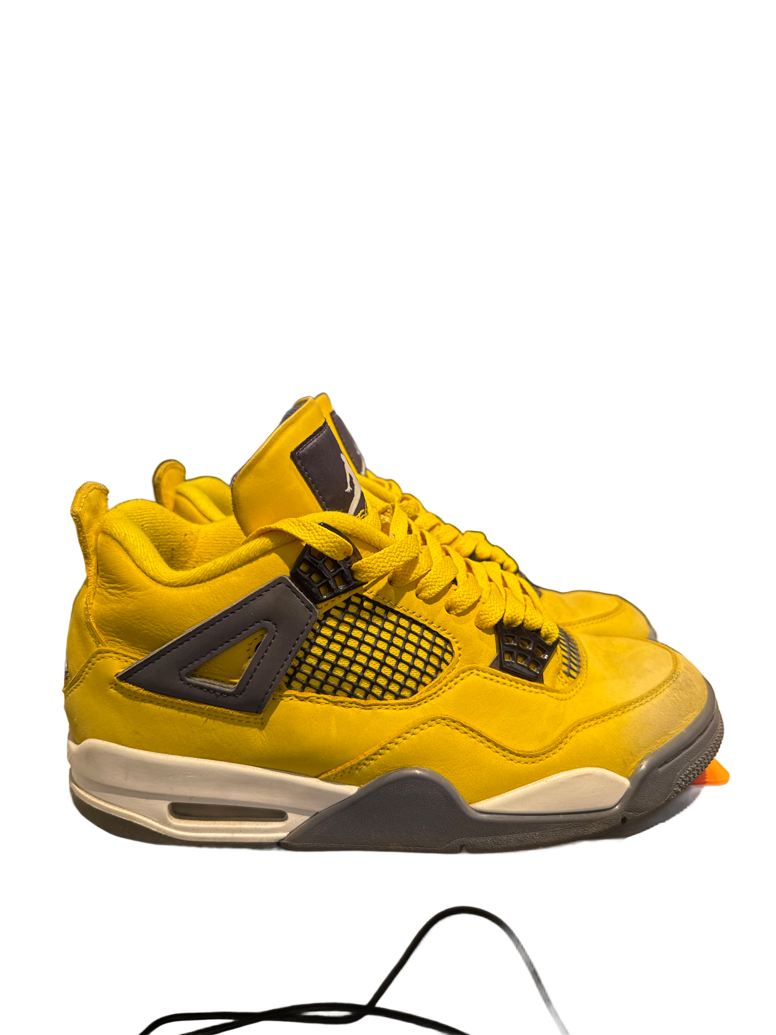 Used Jordan 4 Retro Lightning (2021)