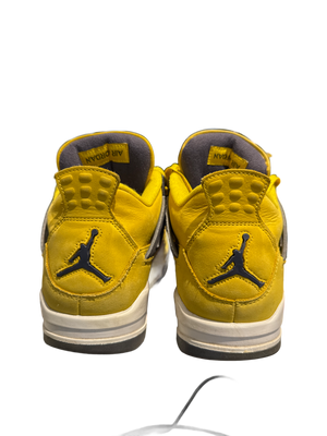 Used Jordan 4 Retro Lightning (2021)