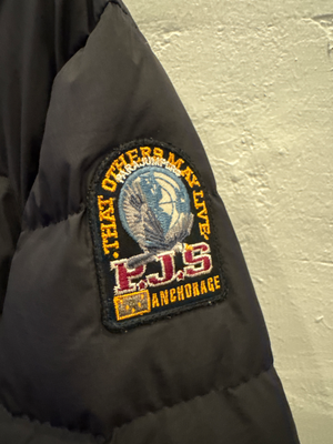 Used Parajumpers super lightweight puffer jacket black
