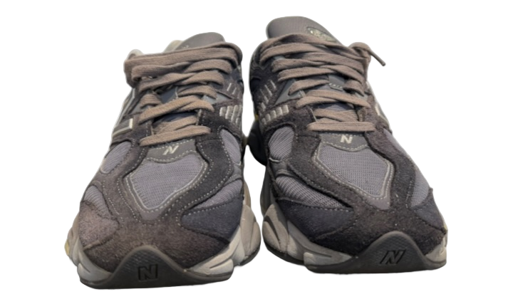 Used New Balance 9060 Magnet