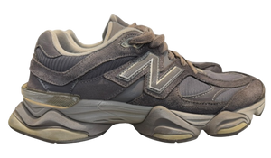 Used New Balance 9060 Magnet