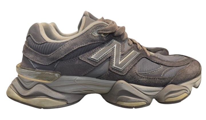 Used New Balance 9060 Magnet