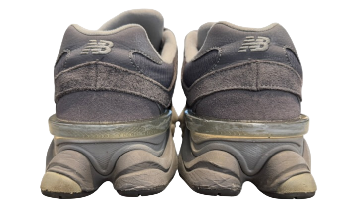 Used New Balance 9060 Magnet