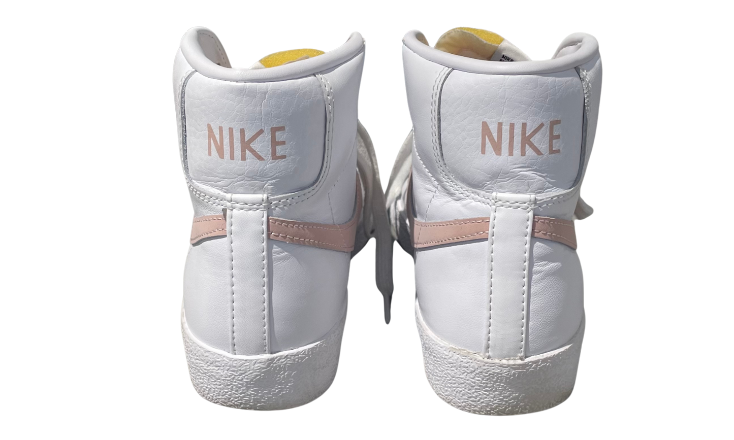 Nike Used Nike Blazer Mid 77 Vintage Summit White Pink - test