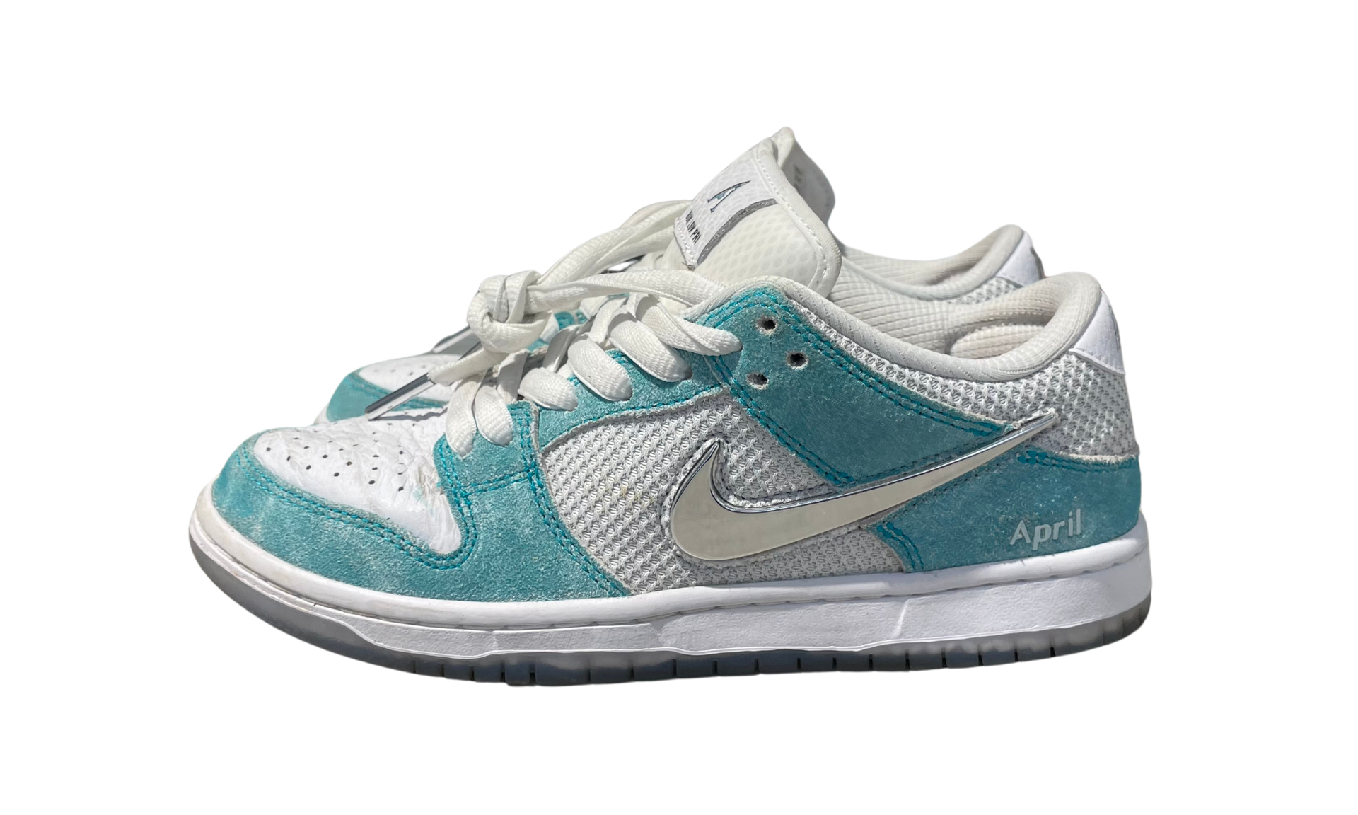 Used Nike SB Dunk Low April Skateboards (FD2562-400