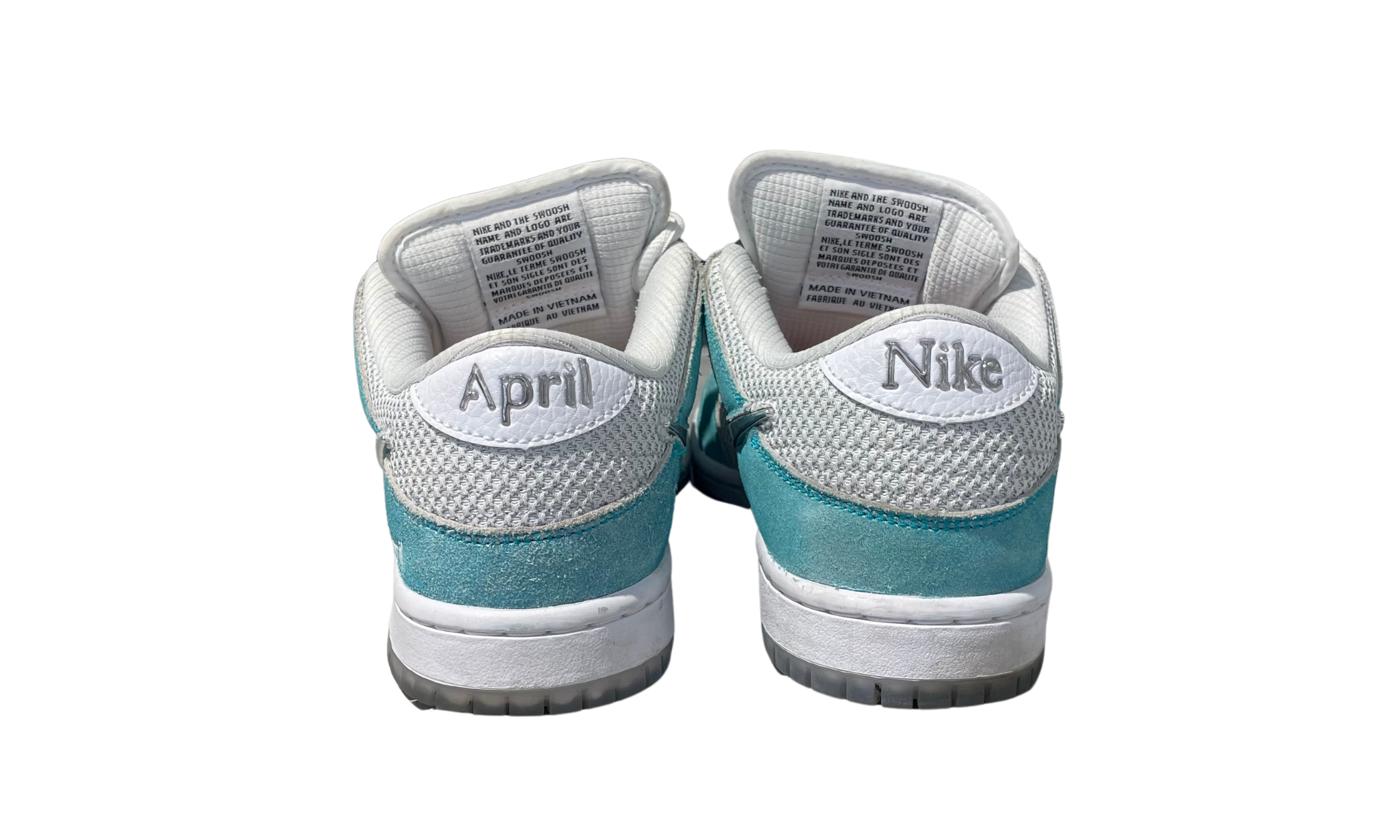 Used Nike SB Dunk Low April Skateboards (FD2562-400