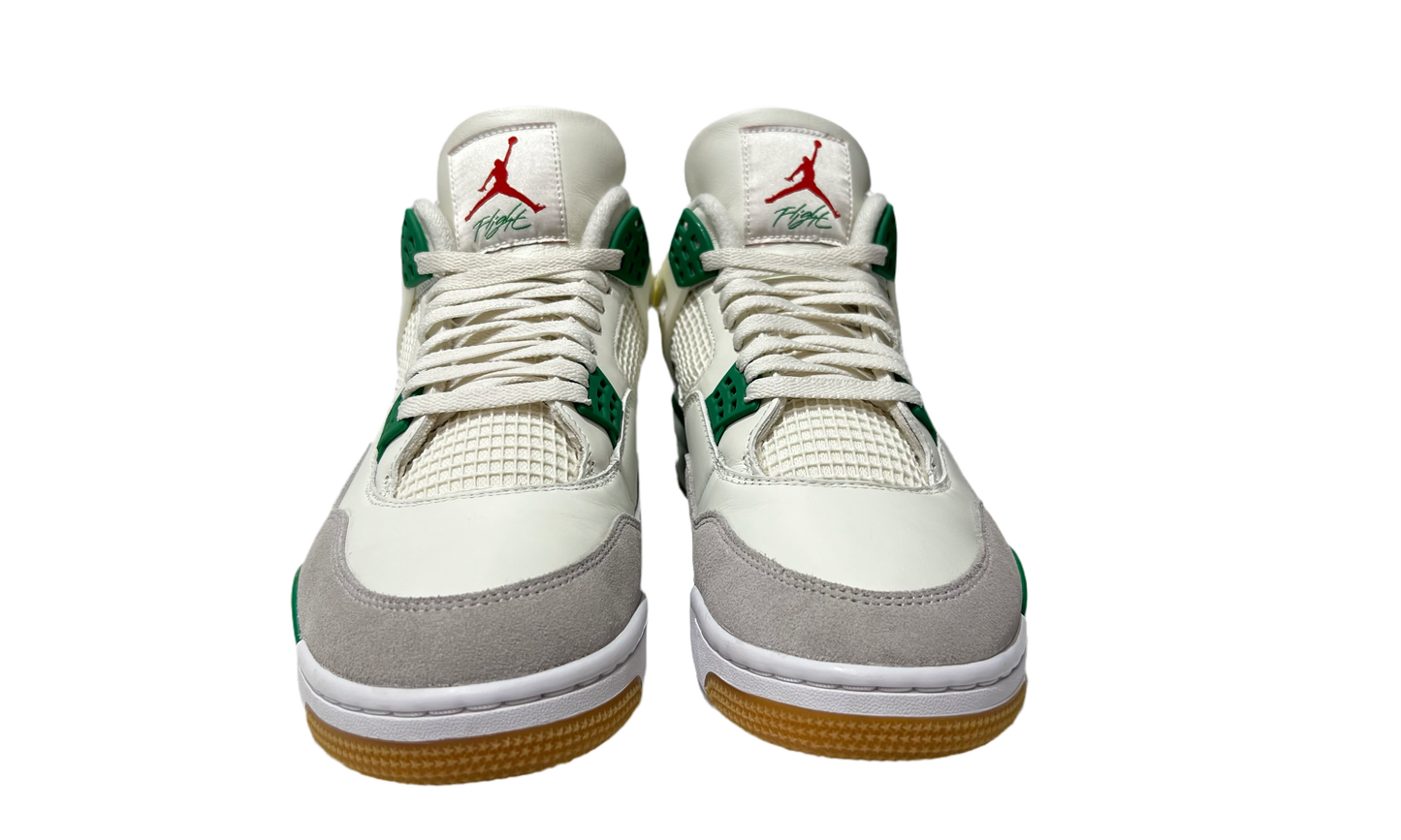 Used Jordan 4 Retro SB Pine Green