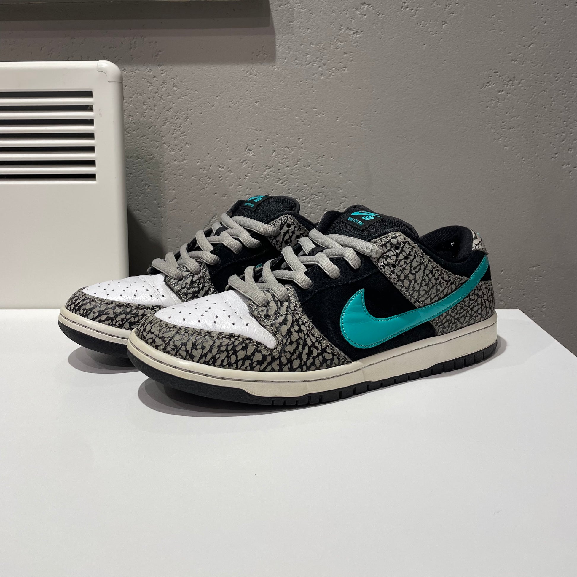 Used Nike SB Dunk Low atmos Elephant hypebeastbaltics