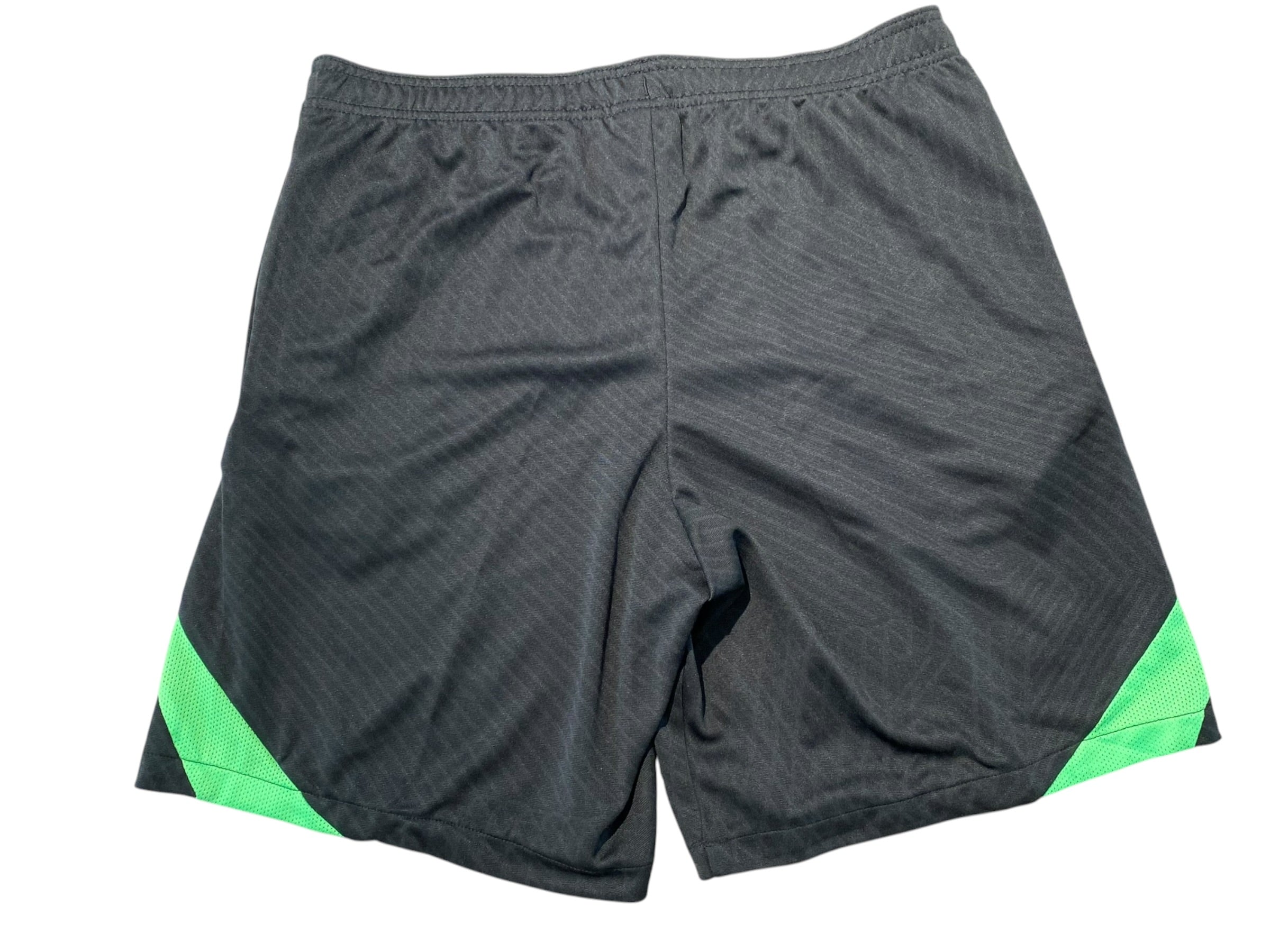 nike Used Liverpool Football Club Shorts Green - 528261152