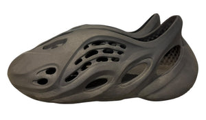 Adidas Used adidas Yeezy Foam RNR Onyx - HP8739