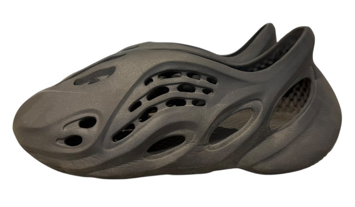 Adidas Used adidas Yeezy Foam RNR Onyx - HP8739