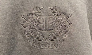Balenciaga Used Balenciaga Crest Chest Embroidered Black Sweatshirt - 1028251601
