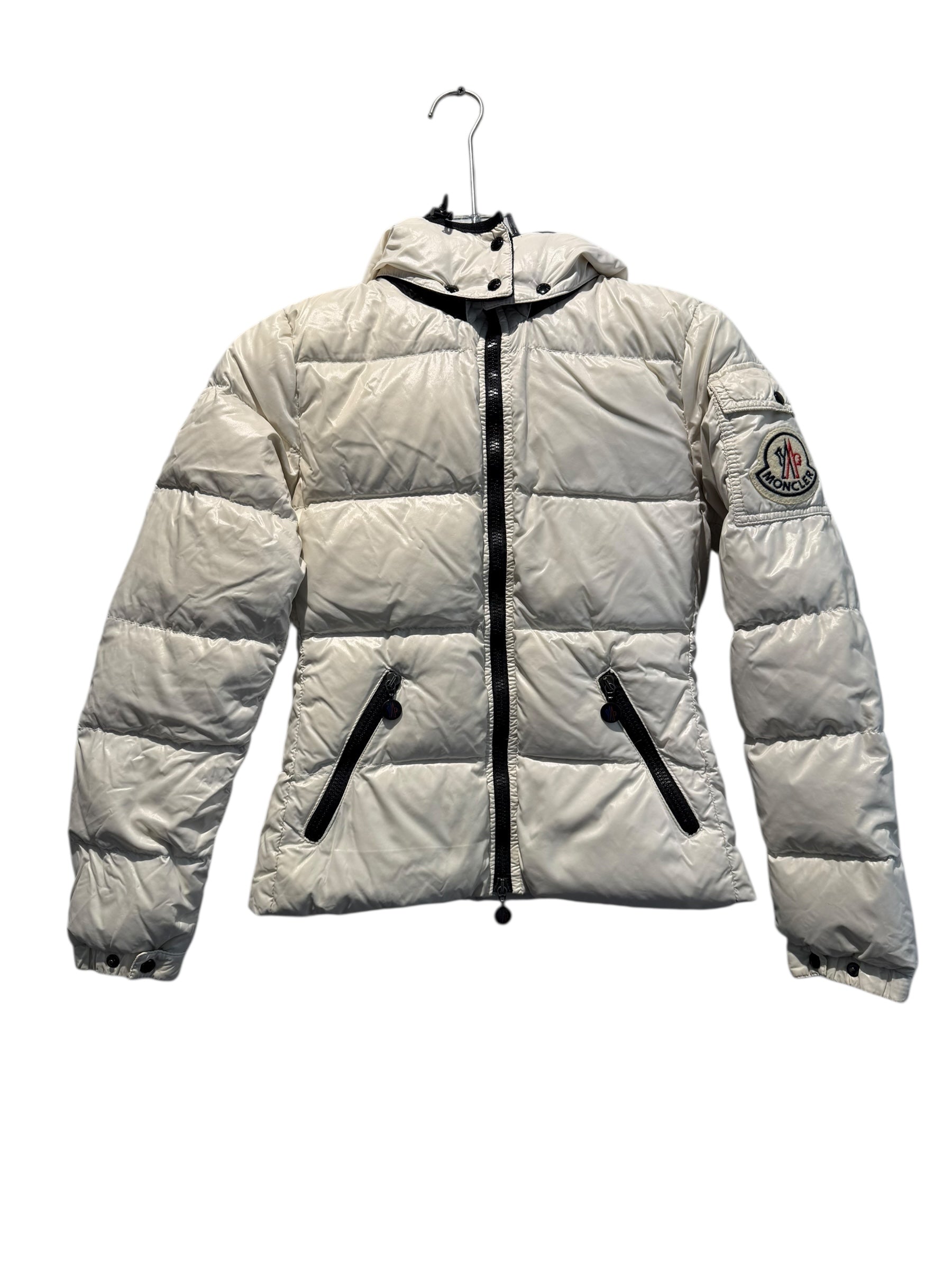 Moncler Used Moncler Women's badia Down Jacket White - 1211251607