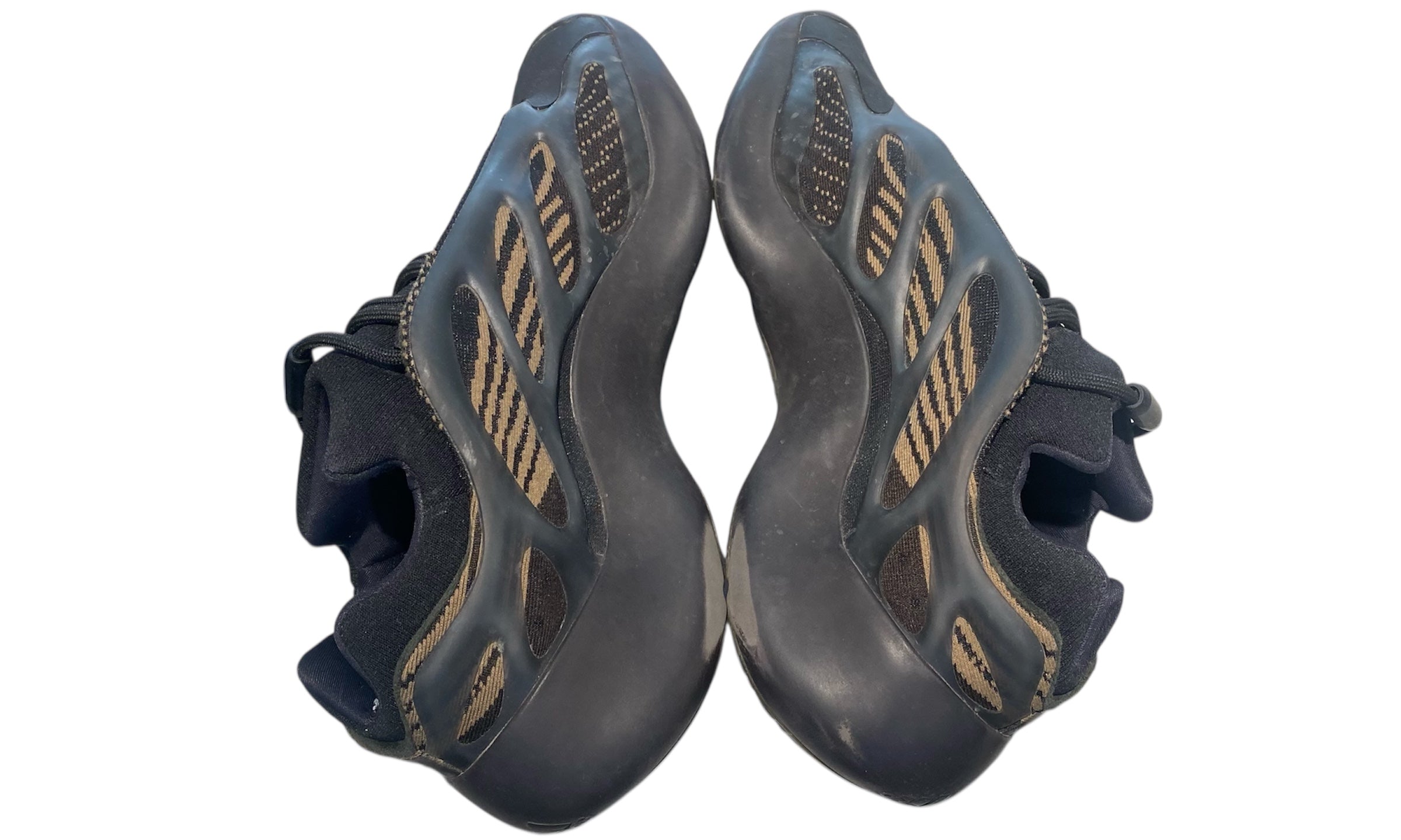 Adidas Used Yeezy 700 V3 Clay Brown - GY0189