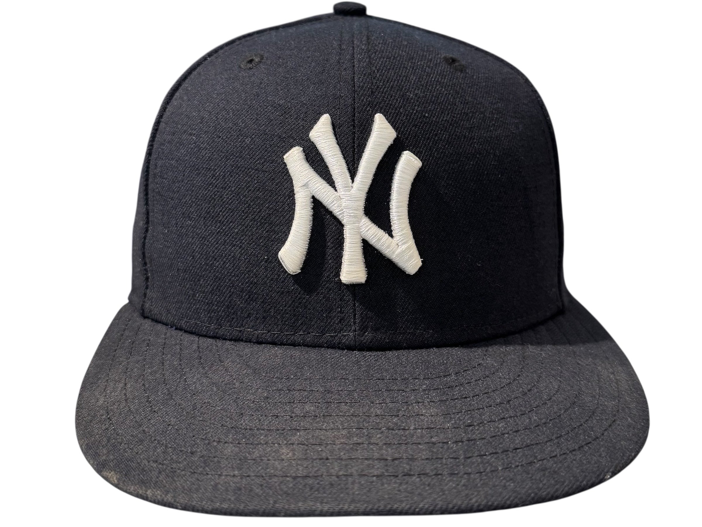 New Era Used New York Yankees fitted hat Navy 6 3/8 - 602251228