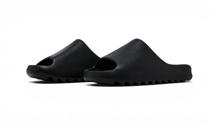 Yeezy Slides Black (YZY YS-01)