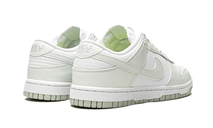 mint sb dunk low